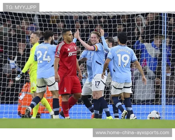 德布劳内试射被门将扑出再次回传破门